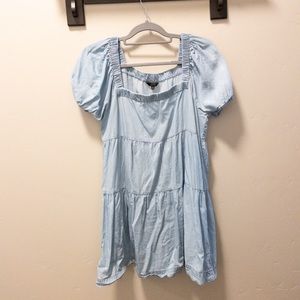 Light Chambray Dress-Like New Condition